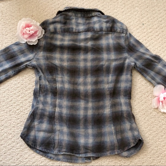 ❌SOLD❌ BDG Women’s Plaid Shirt - Picture 5 of 6